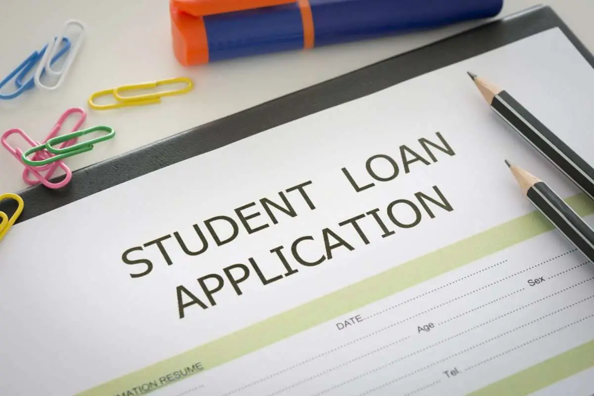 Can You Qualify for Student Loans if You Have Bad Credit?
