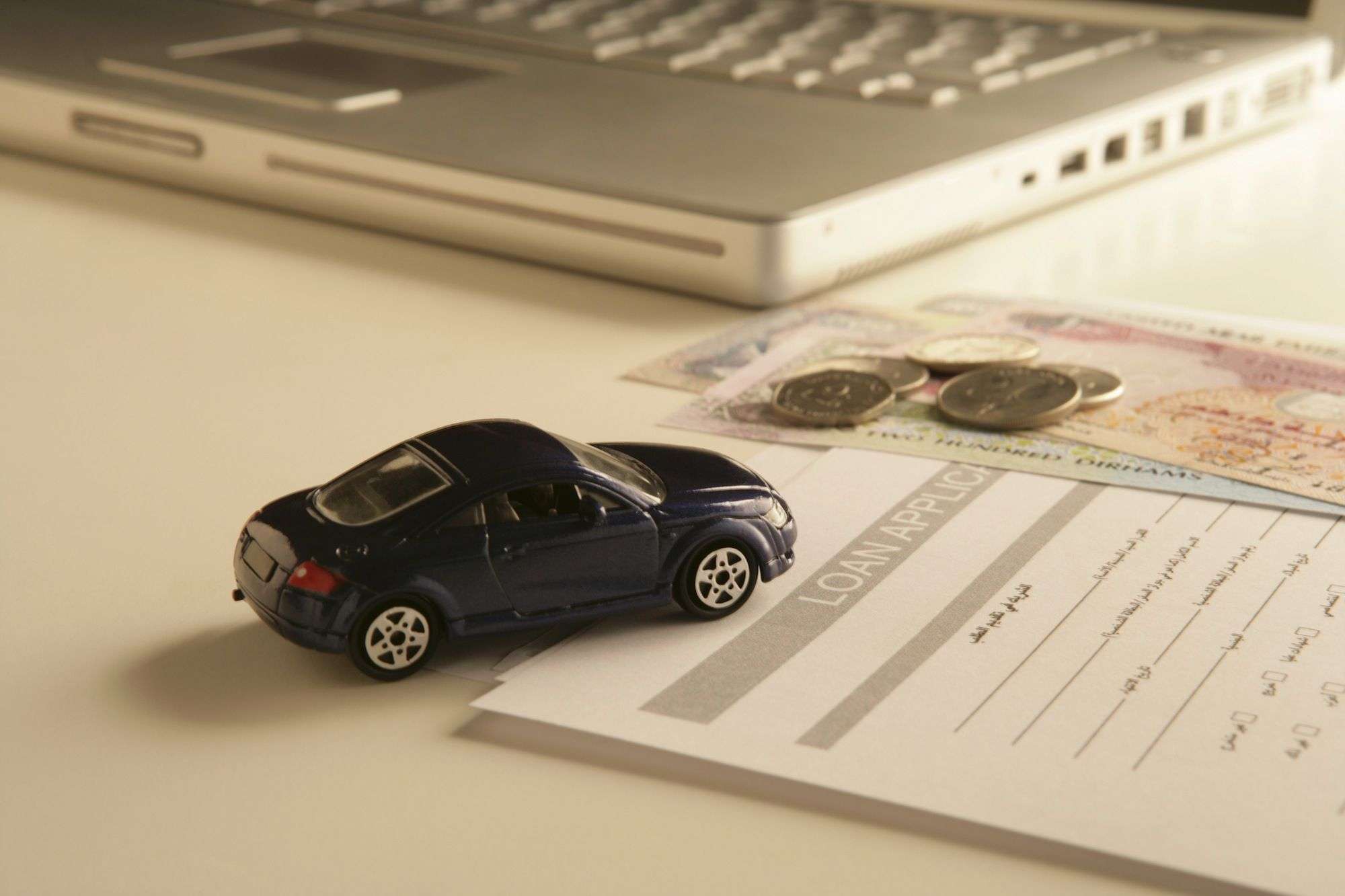 Pros and Cons of Refinancing a Car Loan